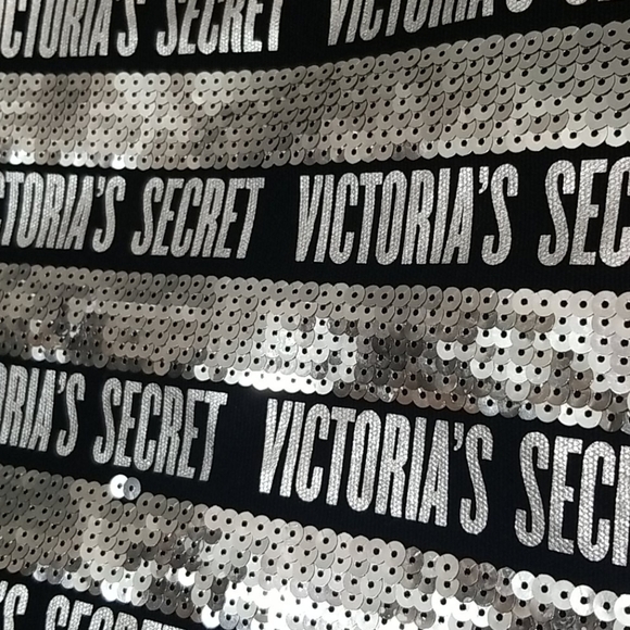 VICTORIA'S Secret Silver Sequined Large Tote - Picture 3 of 8